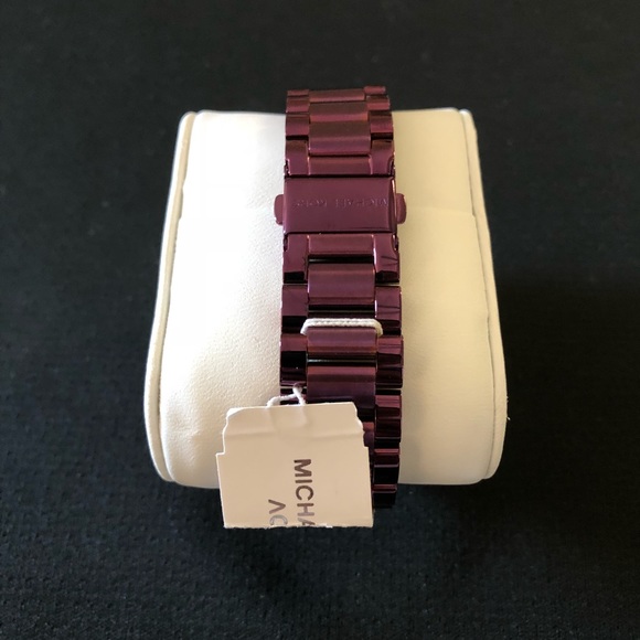 💜Michael Kors Access Bradshaw Smartwatch Purple💜 - Picture 5 of 6